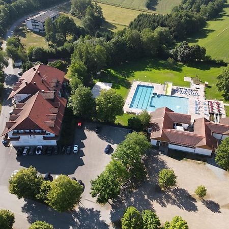 Отель Sattelbogener Hof Traitsching Экстерьер фото